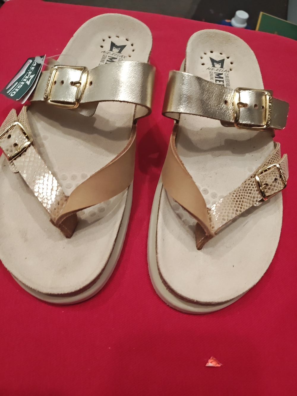Mephisto Gold and Tan Double-Buckle Toe-Loop Sandals 9